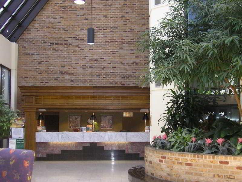 Отель Crowne Plaza Atlanta Ne - Норкросс Интерьер фото
